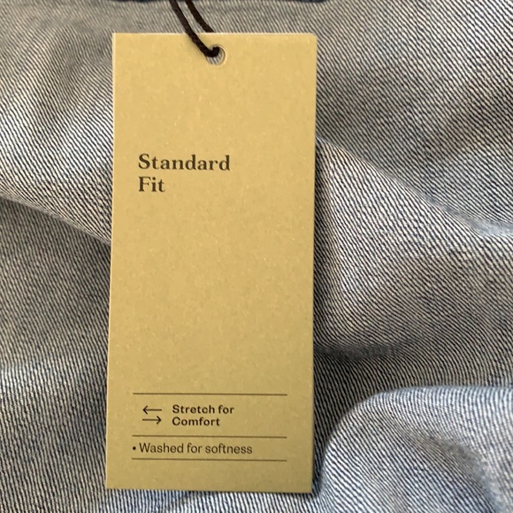 Good fellow & Co men’s denim button down shirt. - Picture 5 of 7